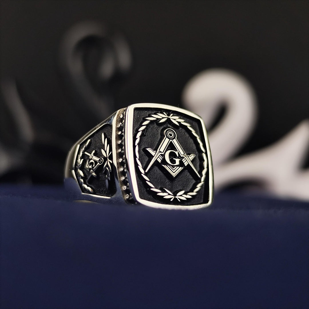 Master Mason Blue Lodge Ring - Square & Compass G with Wreath Silver & Gold - Bricks Masons