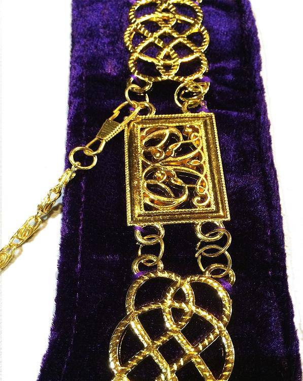 Grand Officers Blue Lodge Chain Collar - Gold Plated on Purple Velvet