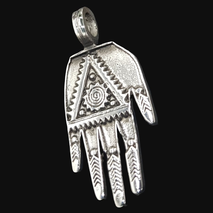 Hand of Fatima Hamsa Pendant in Silver 4 x 2 cm 7.6 g Art 945 - Bricks Masons