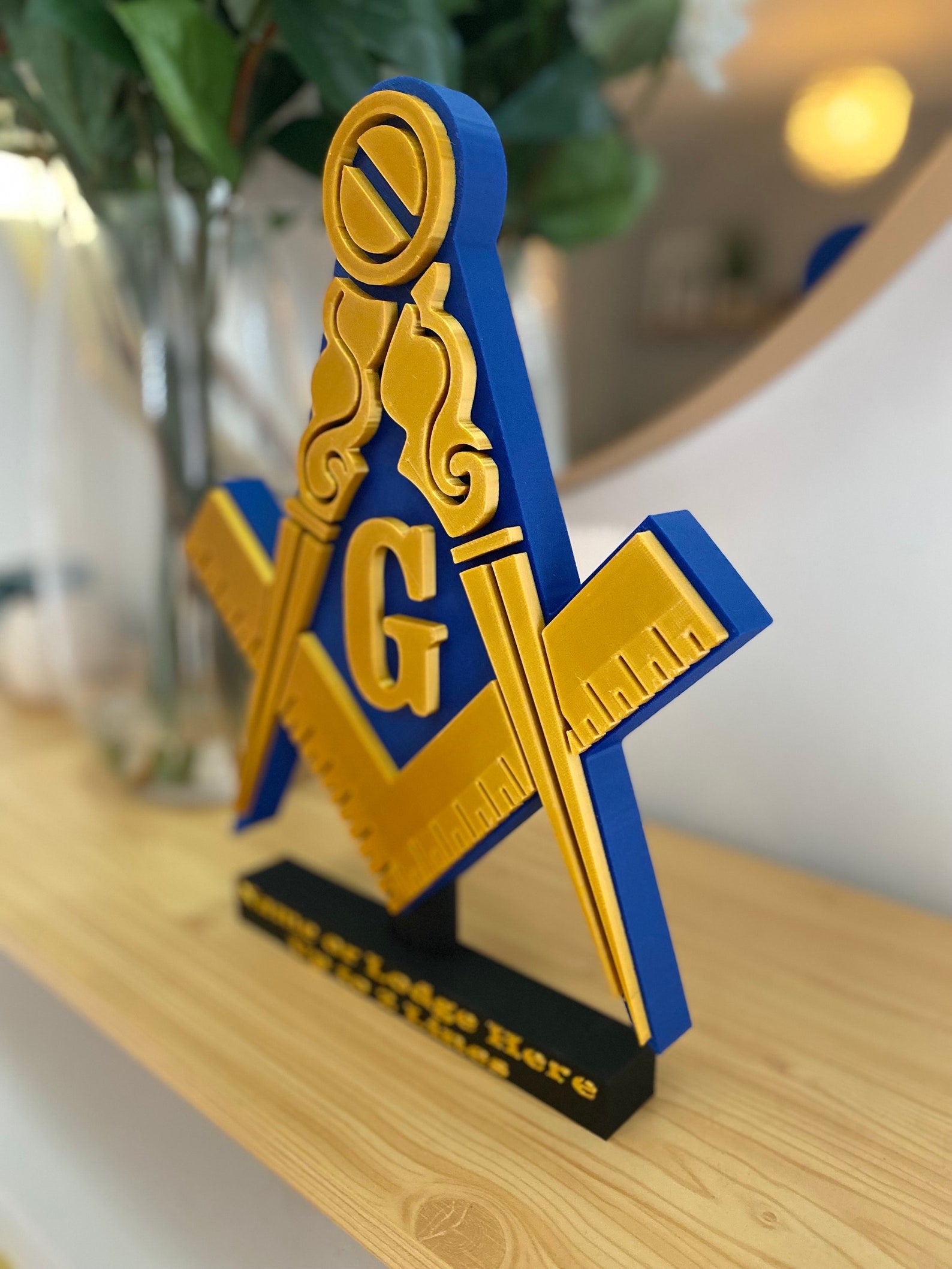 Master Mason Blue Lodge Desk Sign - Personalizable 11” 3D Freemasonry Masonic Crest - Bricks Masons