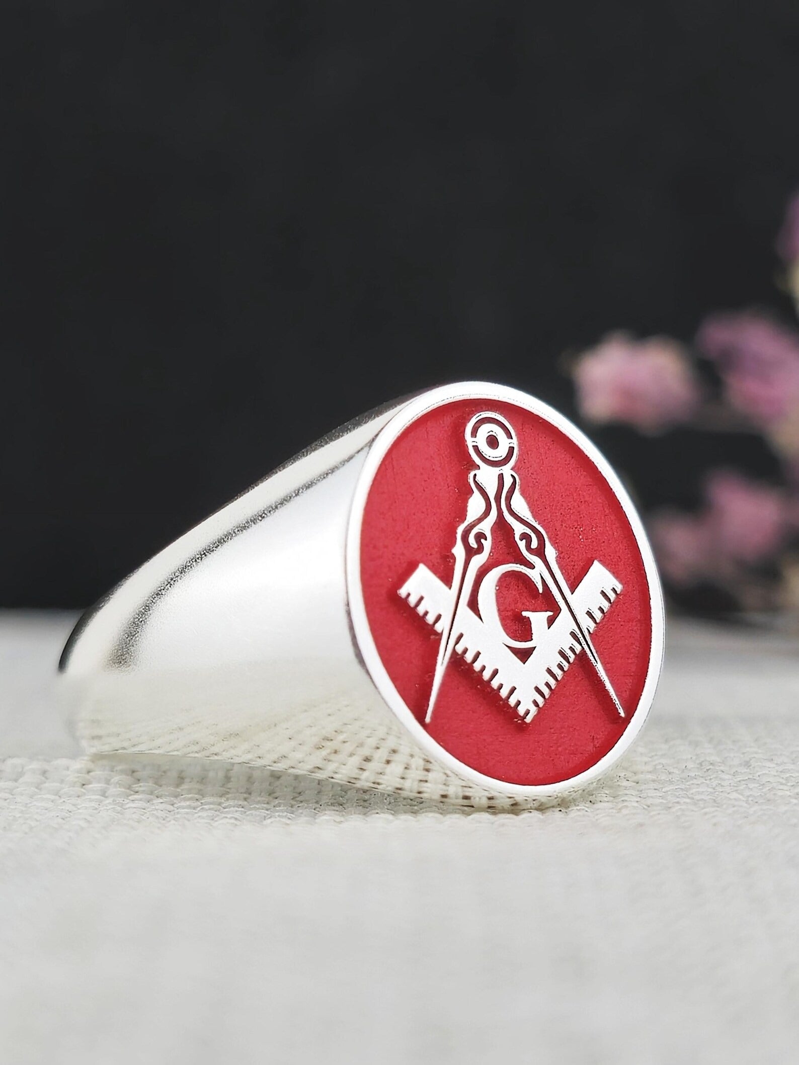 Master Mason Blue Lodge Ring - Red With Silver Square & Compass G - Bricks Masons
