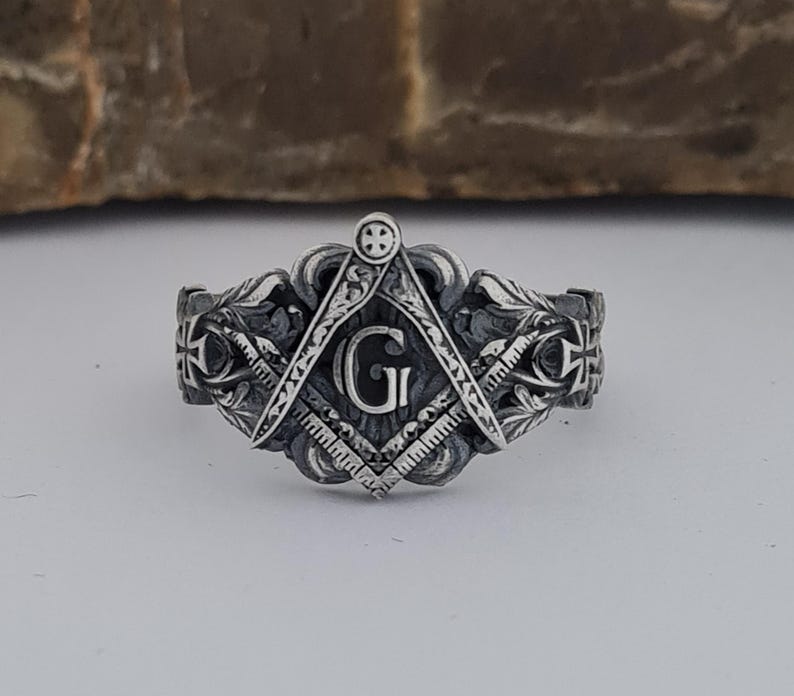 Master Mason Blue Lodge Ring - Handcrafted Sterling Silver Gothic Templar Cross - Bricks Masons