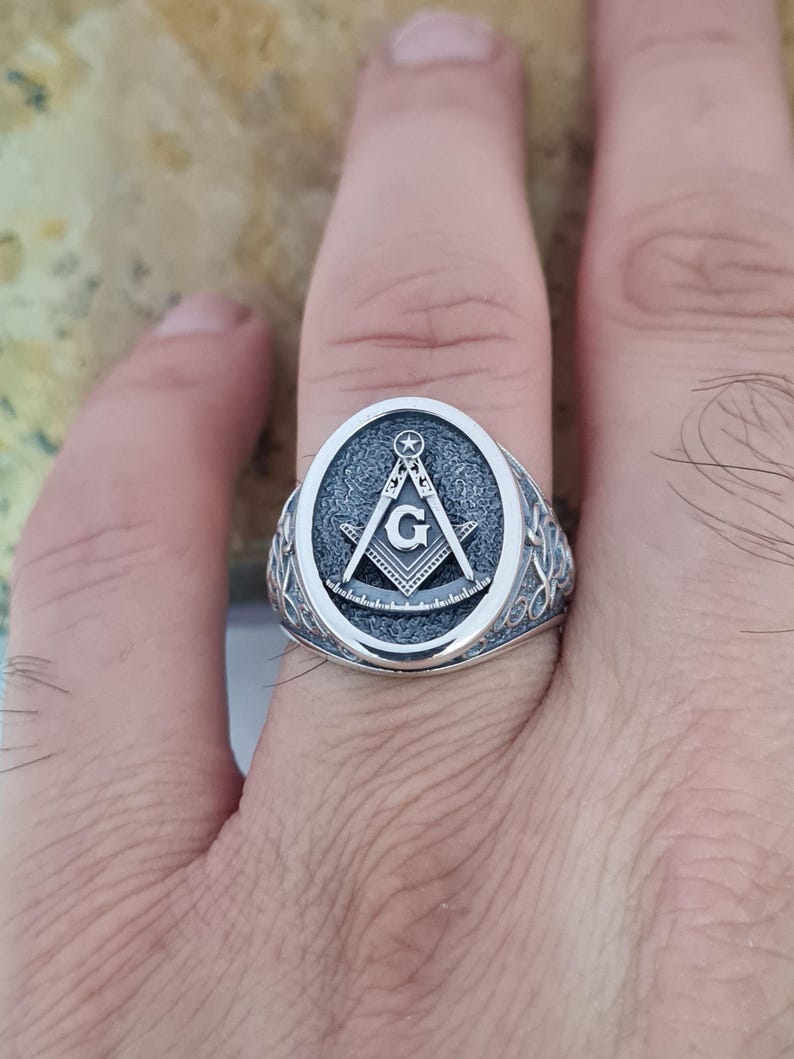 Master Mason Blue Lodge Ring - Sterling Silver Celtic Knotwork - Bricks Masons