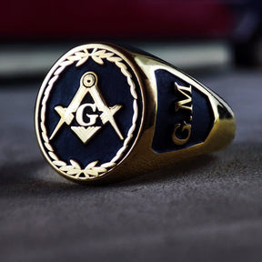 Master Mason Blue Lodge Ring - Black & Gold Personalized With Wreath & Initials - Bricks Masons