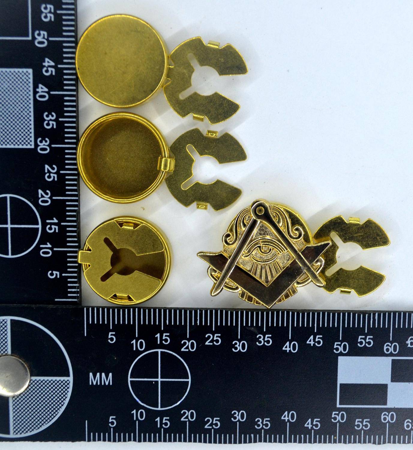 Master Mason Blue Lodge Button Cover - Gold - Bricks Masons