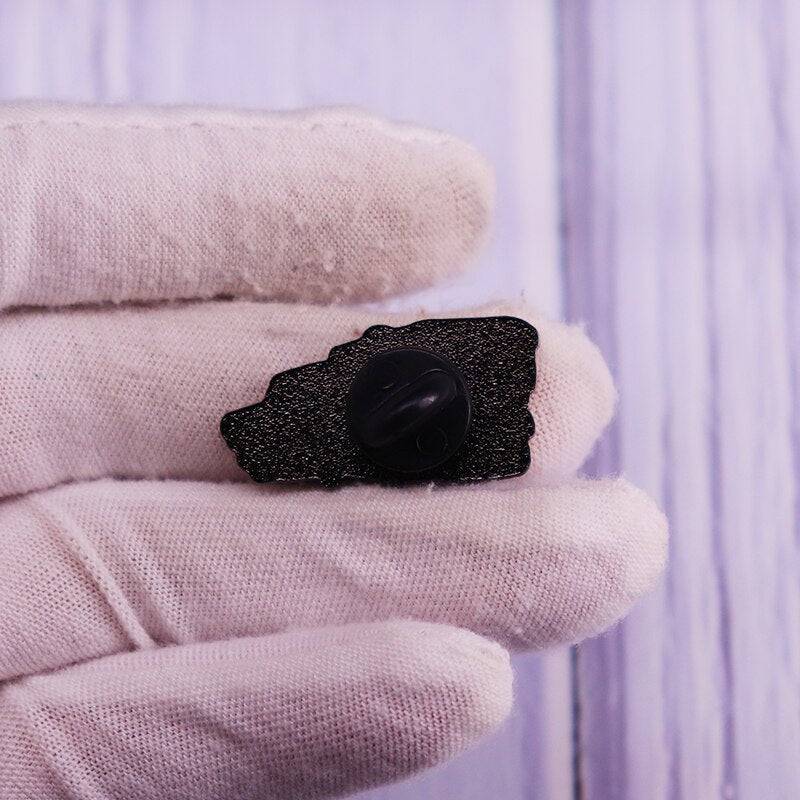 Master Mason Blue Lodge Lapel Pin - Square and Compass G White and Black USA Flag - Bricks Masons