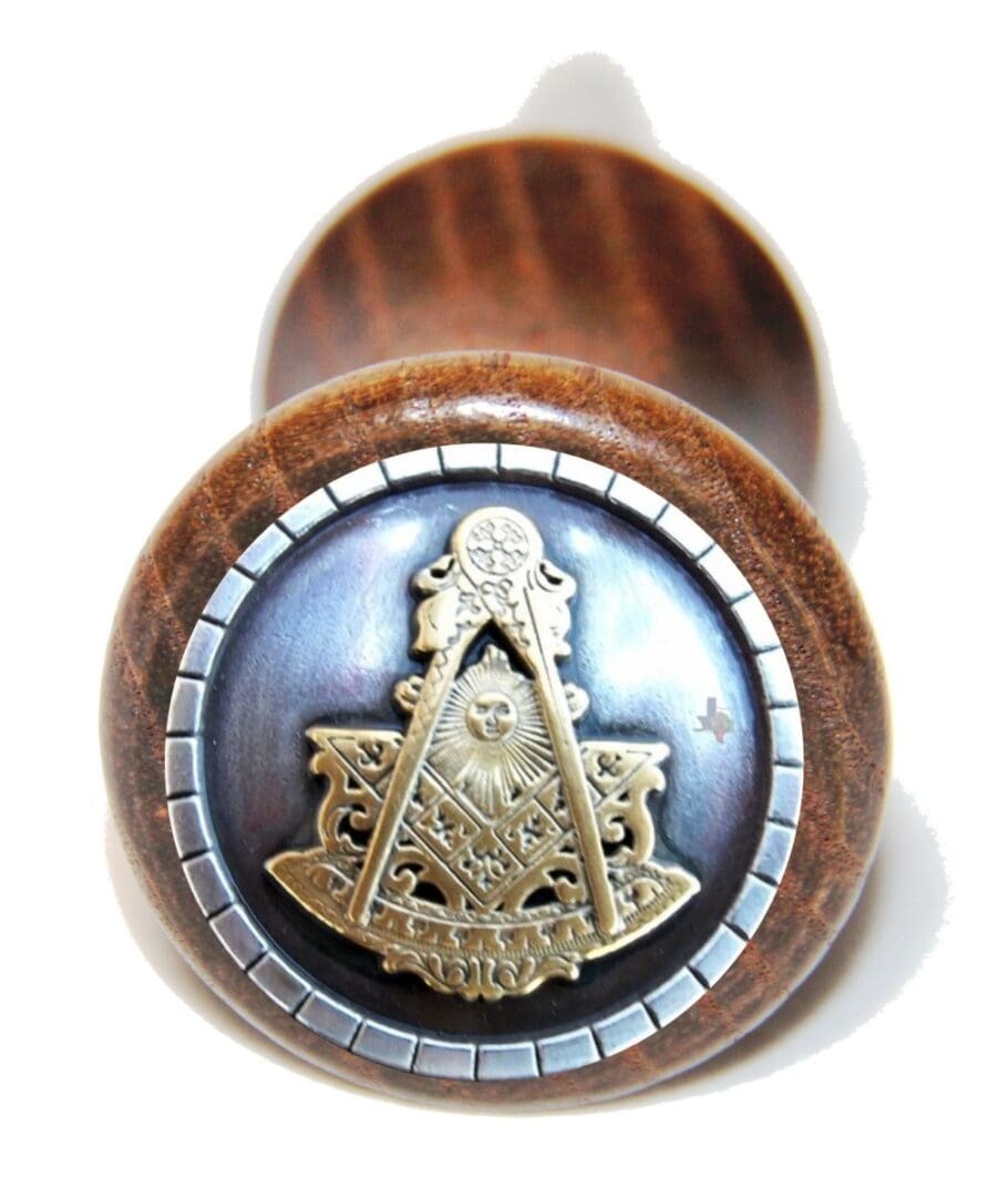 Past Master Blue Lodge Bottle Stoppers & Savers - Wooden Square & Compass Quadrant - Bricks Masons