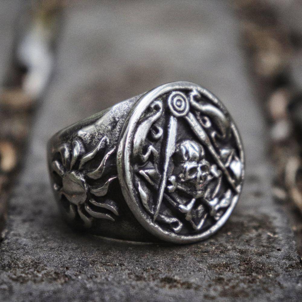 Widows Sons Ring - Skull Cross Bones and Compass with Silver Motif - Bricks Masons